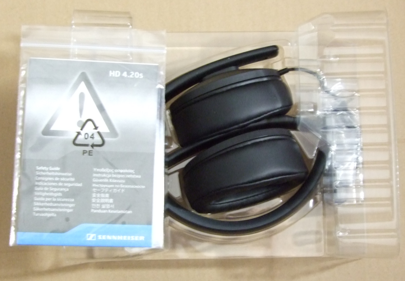 sennheiser_hd420_included